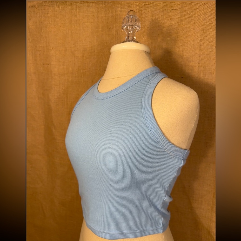 Women’s Cropped Tank Top